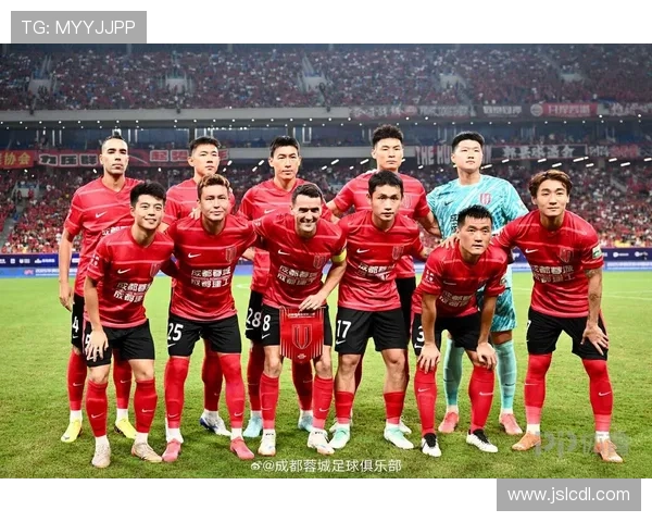 成都足球队的蜕变之路:从地方球队到全国瞩目的钻石联赛新星